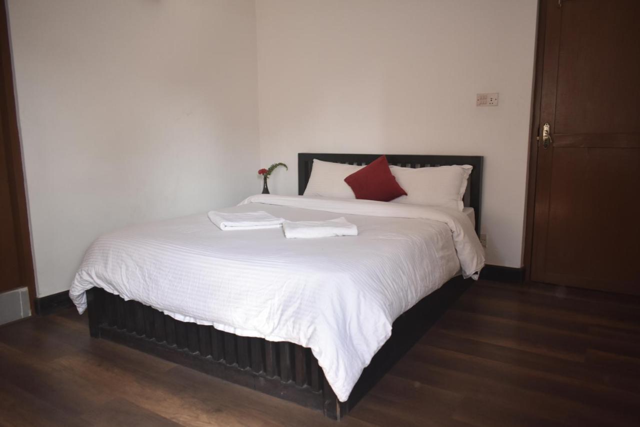 Cocina Mitho Chha Bnb Kathmandu Buitenkant foto