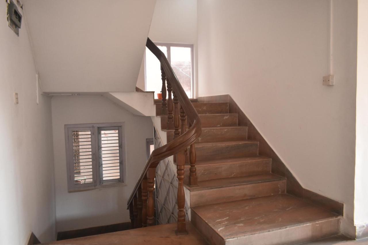 Cocina Mitho Chha Bnb Kathmandu Buitenkant foto