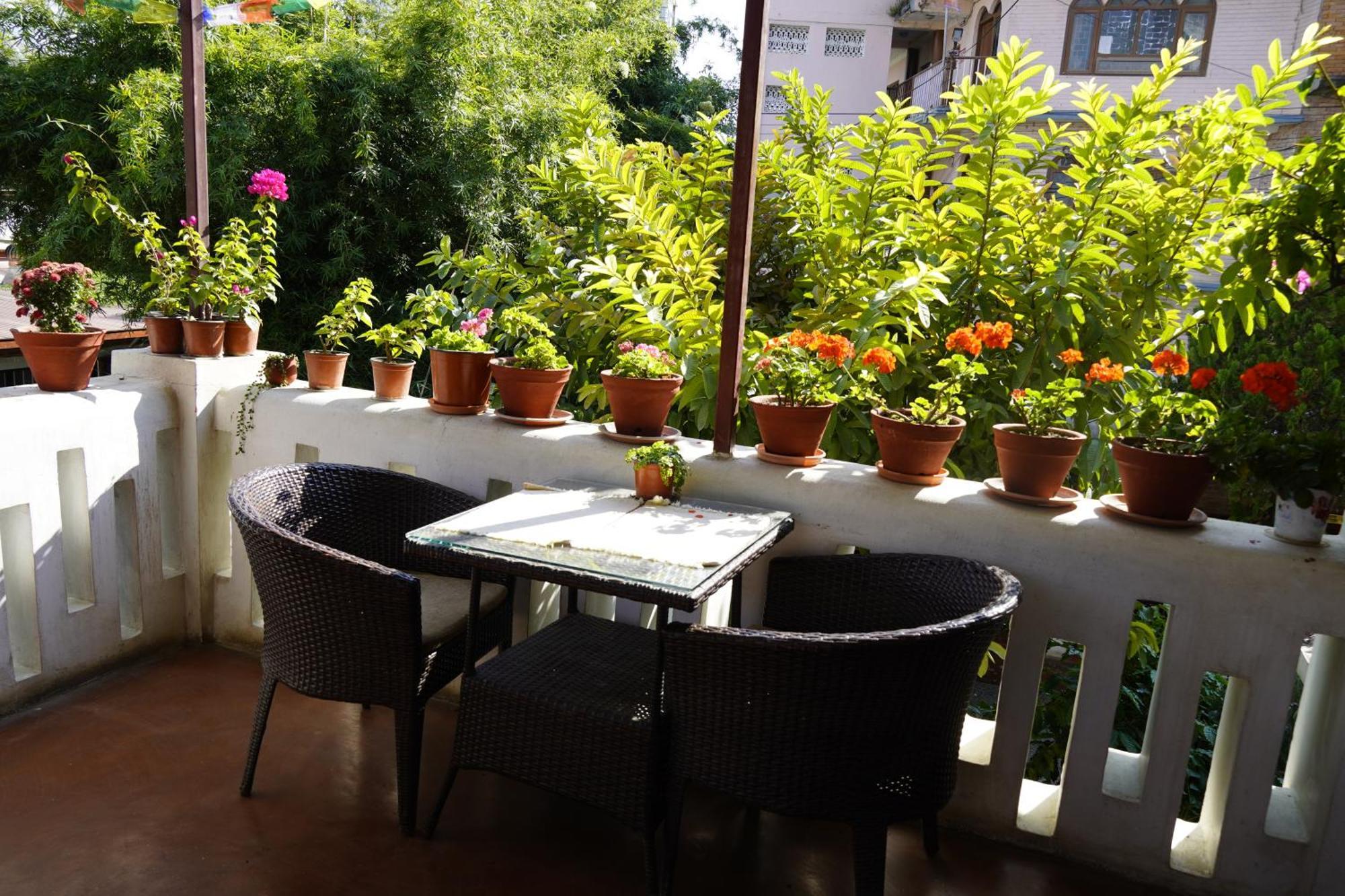 Cocina Mitho Chha Bnb Kathmandu Buitenkant foto