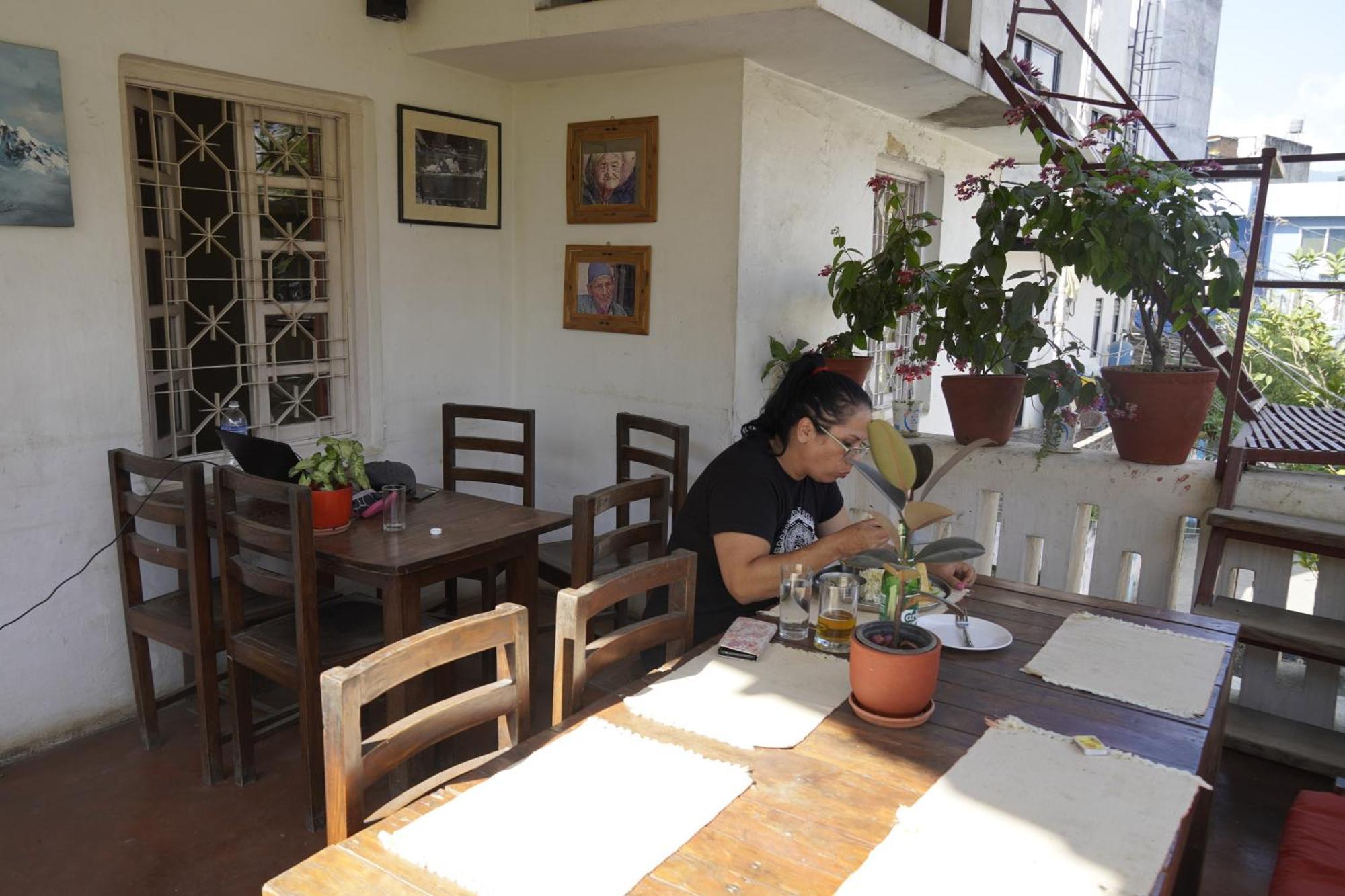 Cocina Mitho Chha Bnb Kathmandu Buitenkant foto