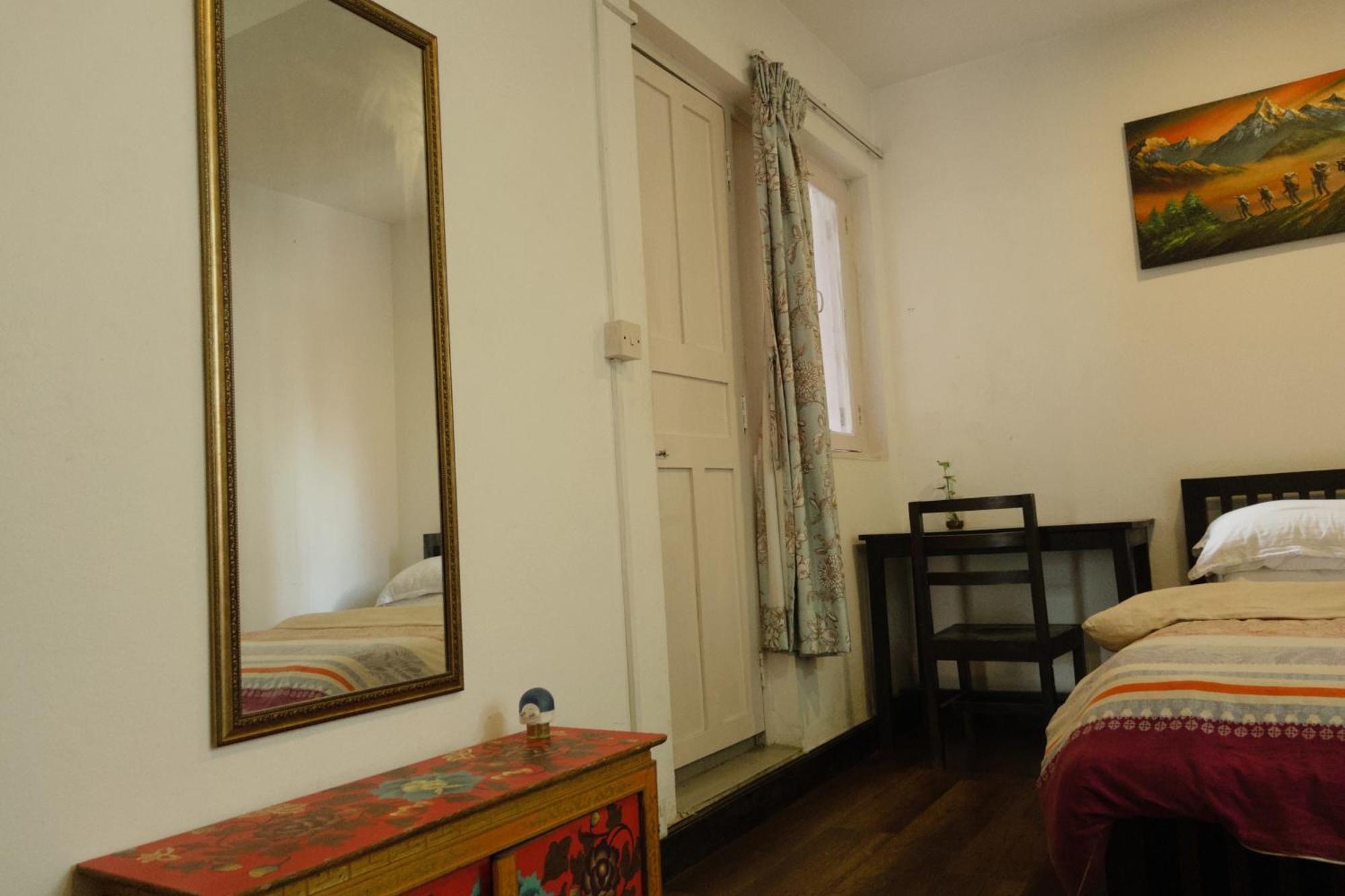Cocina Mitho Chha Bnb Kathmandu Buitenkant foto