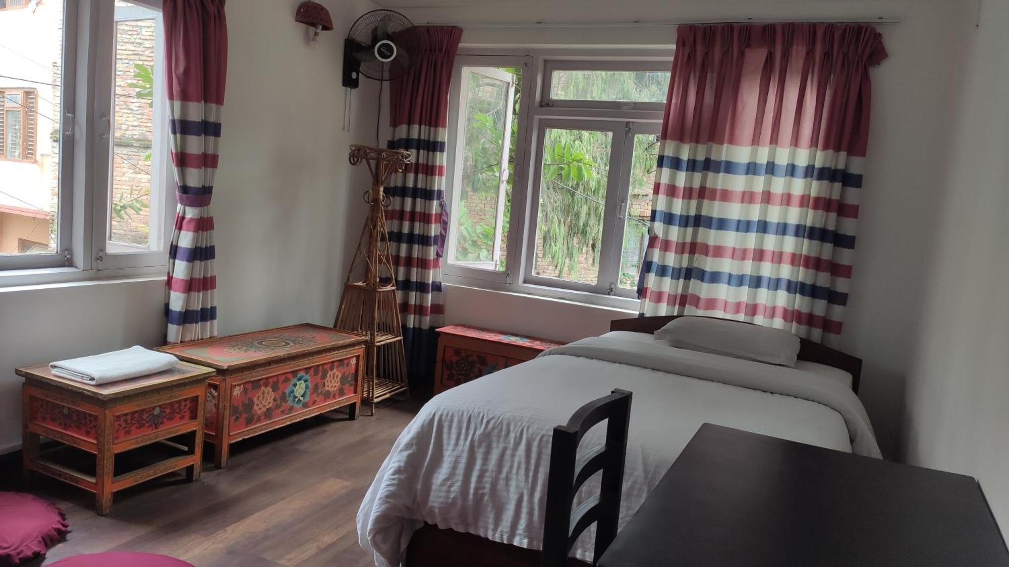 Cocina Mitho Chha Bnb Kathmandu Buitenkant foto