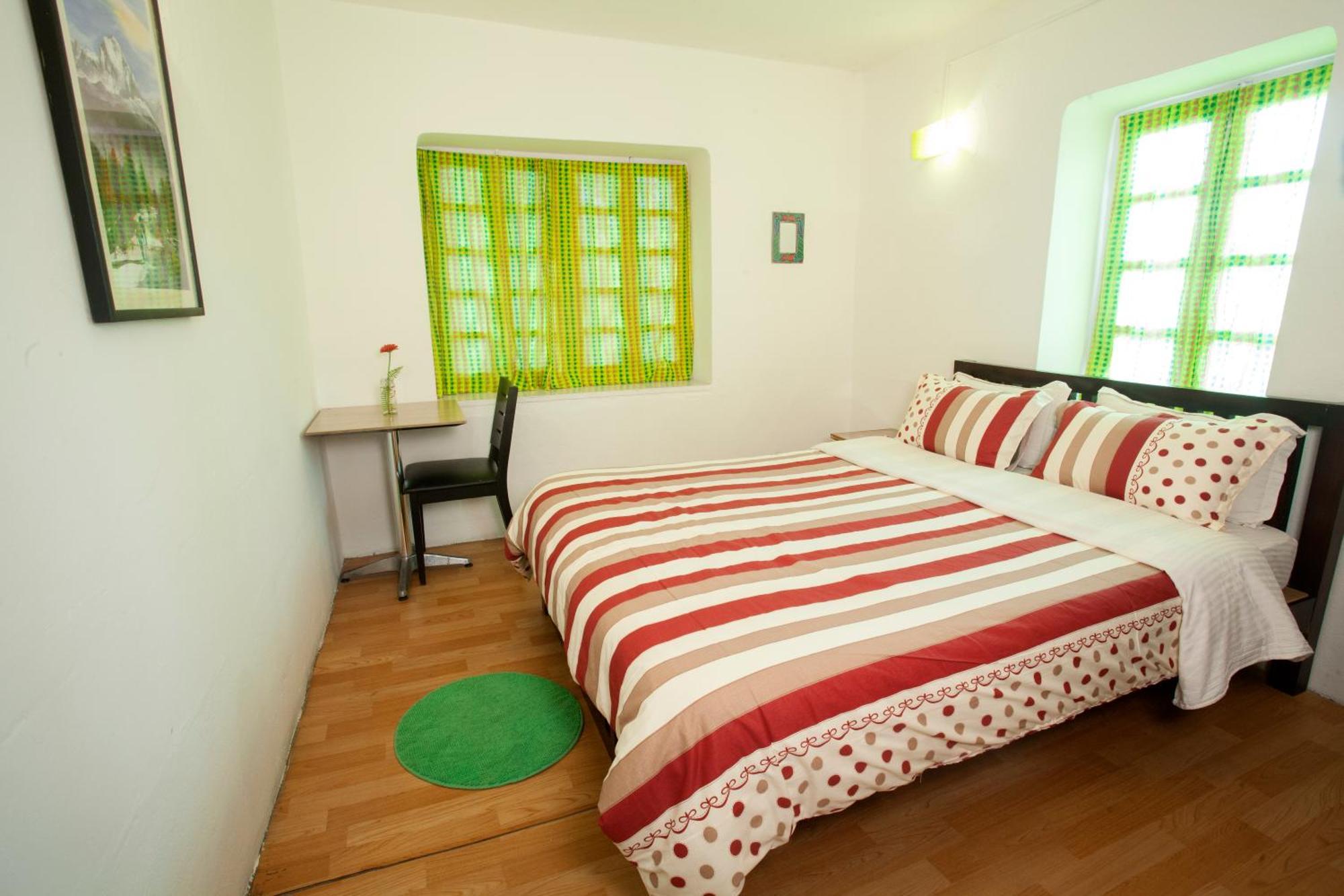 Cocina Mitho Chha Bnb Kathmandu Buitenkant foto