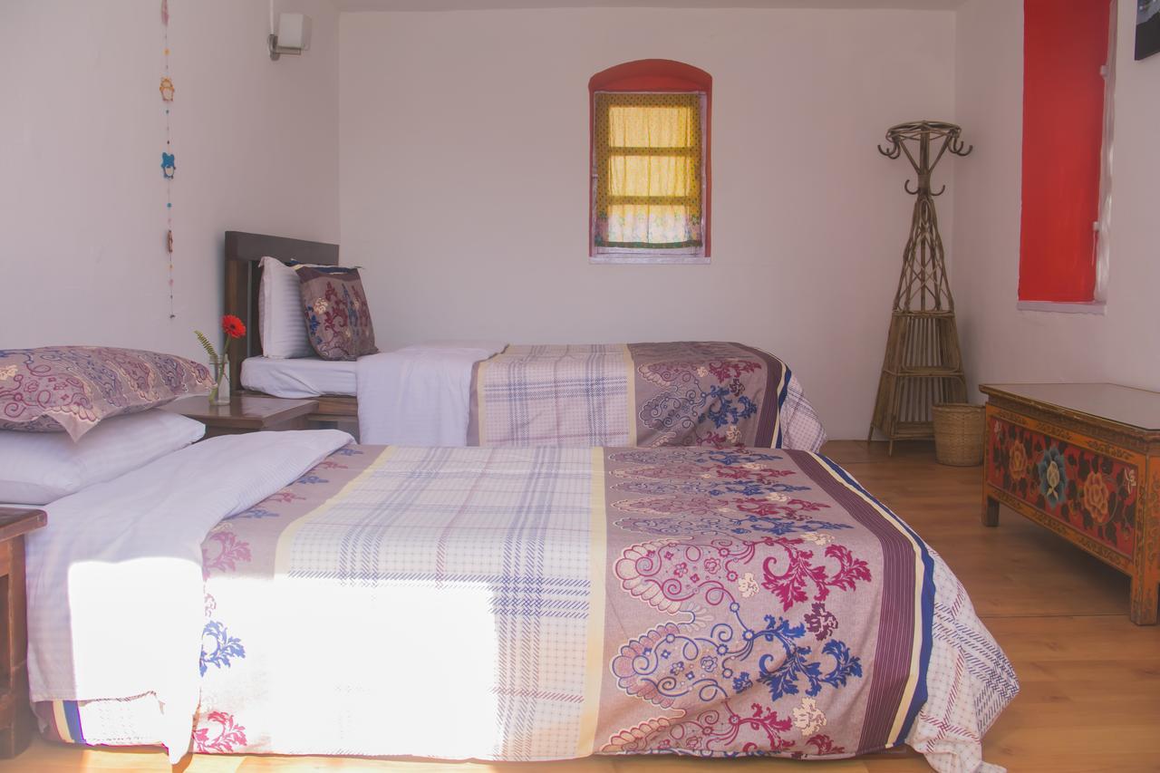 Cocina Mitho Chha Bnb Kathmandu Buitenkant foto